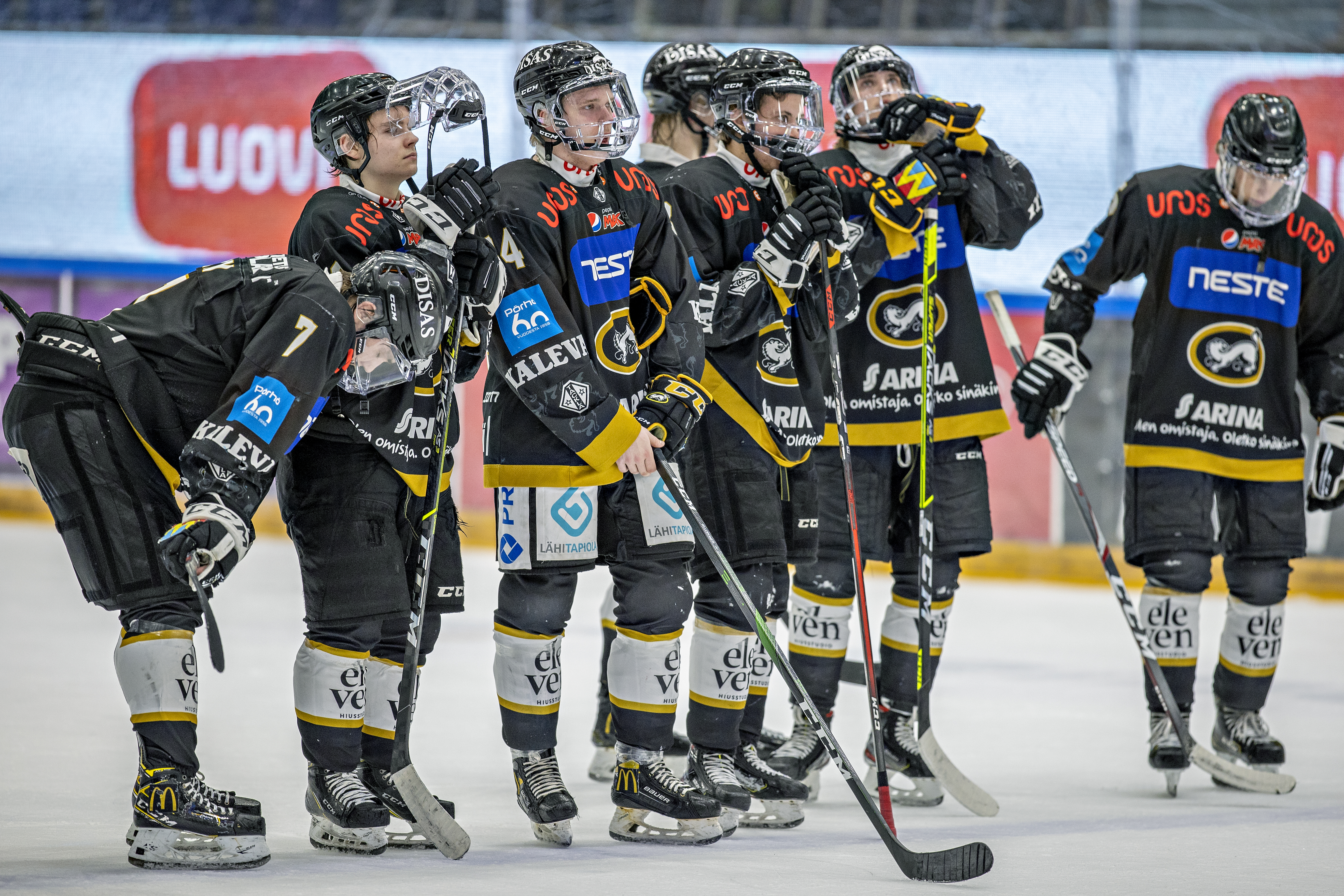 Oulun Kärpille SM-hopeaa U20-sarjan jääkiekossa – maalivahti Alex Mäkelä johdatti Rauman Lukon mestaruuteen, edellisestä kului 63 vuotta