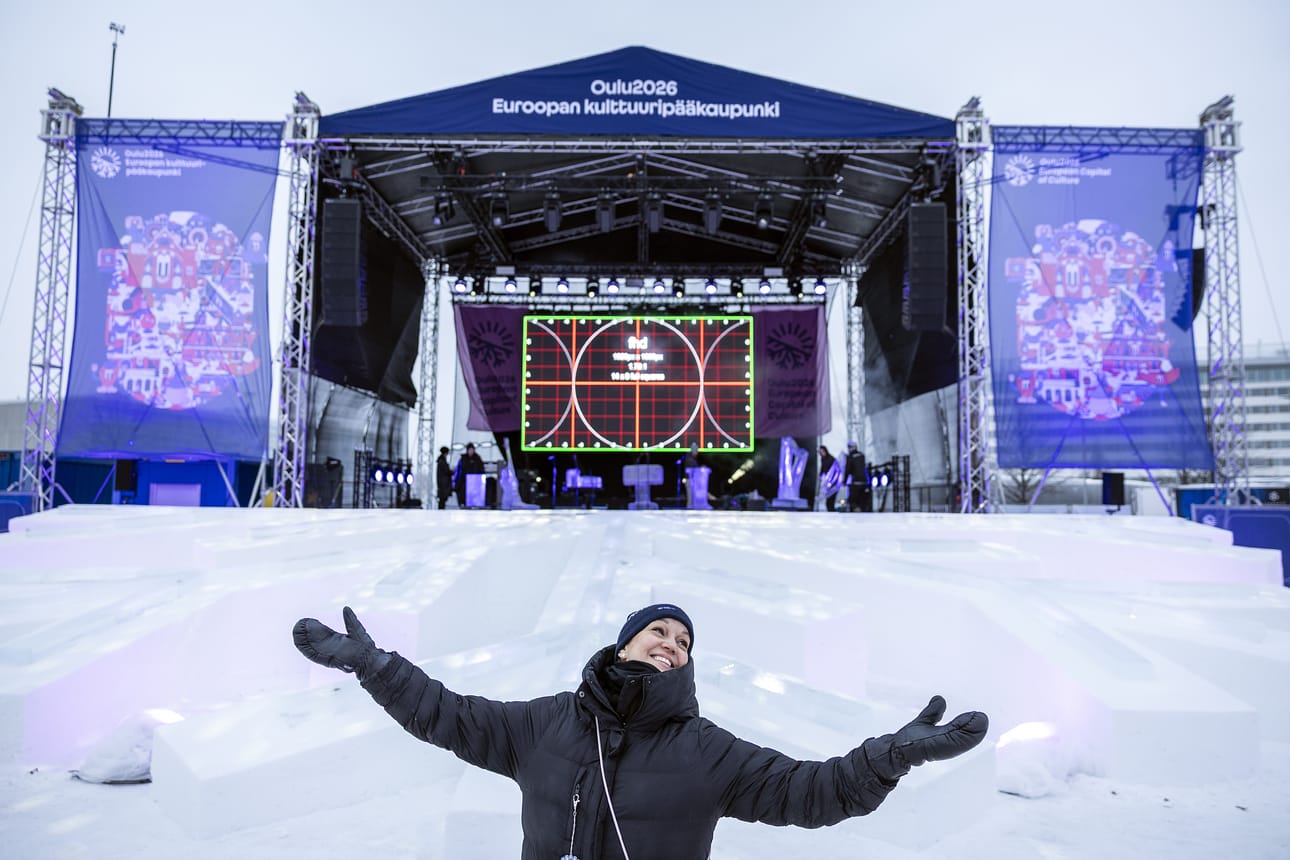 Kun avajaisfestareilla on luvassa lunta, jäätä ja tuulta, kannattaa pukeutua sen mukaisesti, kehottaa Oulu 2026:n koordinaattori Sanna Hirvaskari.