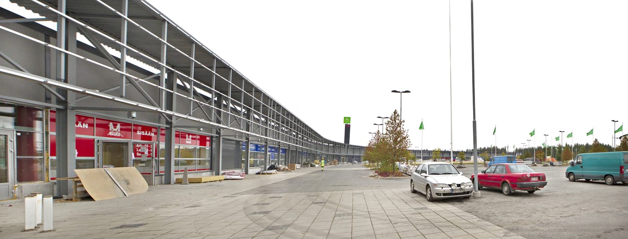 Suomen toinen Ideapark avataan Oulun Ritaharjussa 31. lokakuuta. Kalustetalo Masku ehti avaamaan oman liikkeensä uudessa kauppakeskuksessa jo perjantaina.