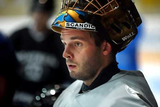 Niklas Bäckström piti Kärpille yhden pisteen.
