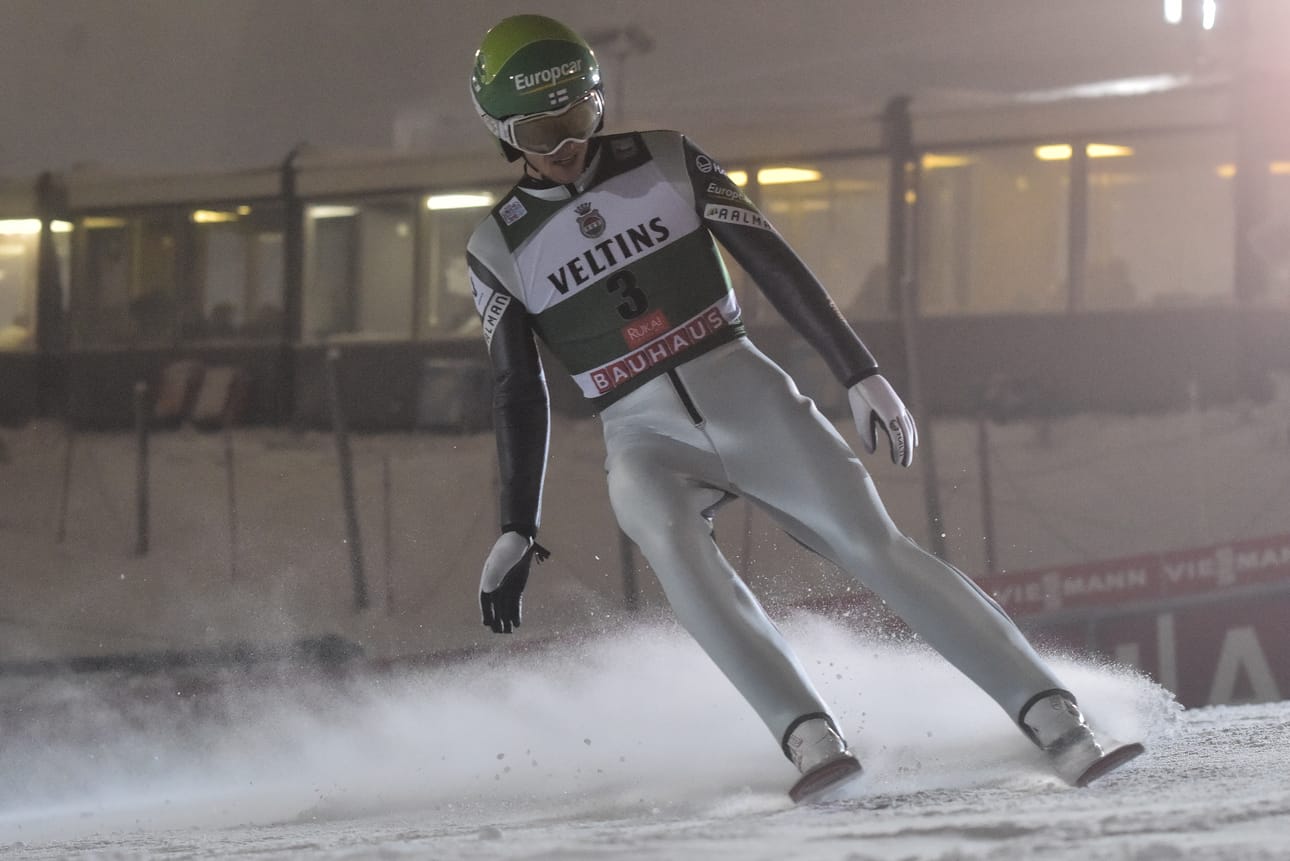Lauri Asikaisen 103 metrin hyppy riitti varsinaiseen kilpailuun