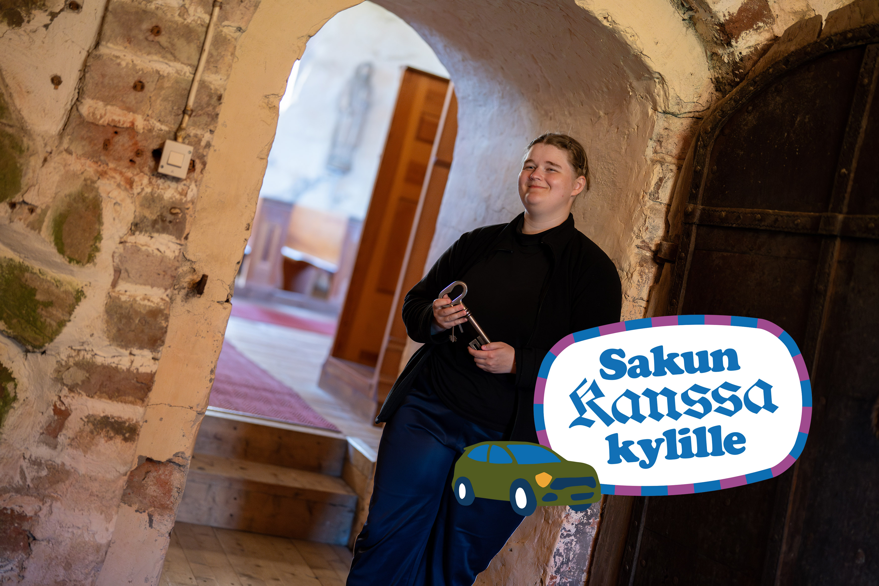 Kirkko-opas Elina Keränen tietää kummitteleeko Keminmaan kivipyhäkössä – 30-vuotisen sodan aikana palvellut Kemin kirkkoherra lepää yhä lasikantisessa arkussaan