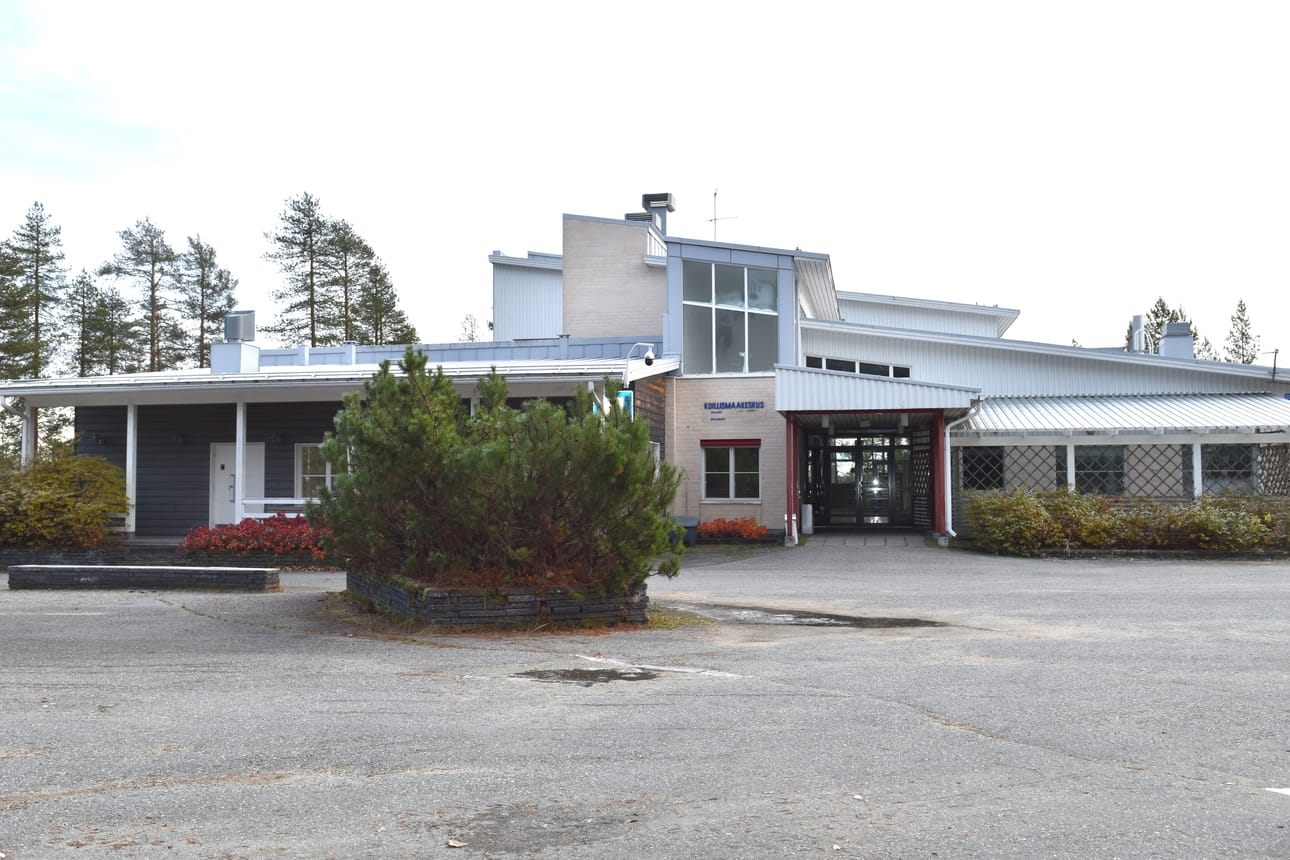 Koillismaakeskuksen kiinteistö lokakuussa 2025.