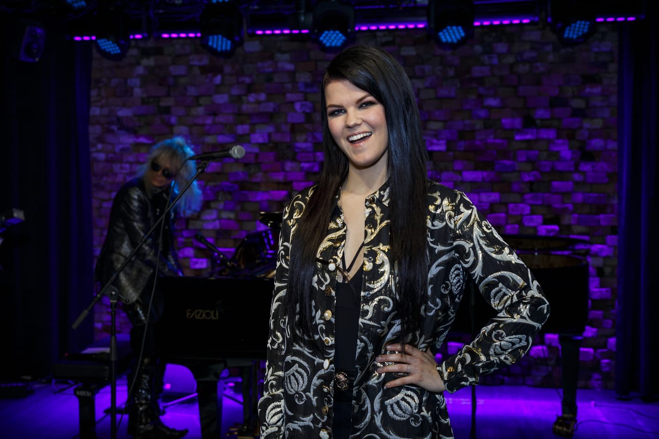 Saara Aalto julkaisee uuden albumin ennen euroviisuja.