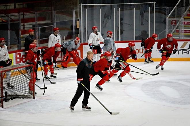 Sportin pelit jatkuvat tänään Turun Palloseuran vieraana. Huomenna Kuparisaareen saapuu Hämeenlinnan Pallokerho. KUVA: TANJA KORPELA