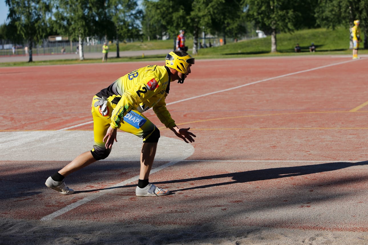Timo Kallio näyttää, miten pikakiitäjä ottaa hyvän lähdön.