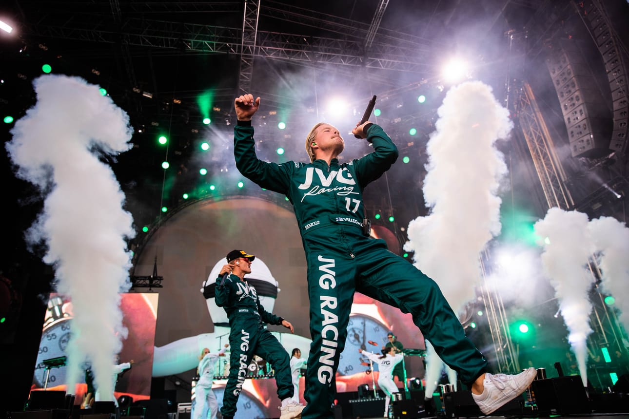 Helsinkiläinen rap-duo JVG on yksi tämän kesän Qstockin kuudestakymmenestä esiintyjästä.