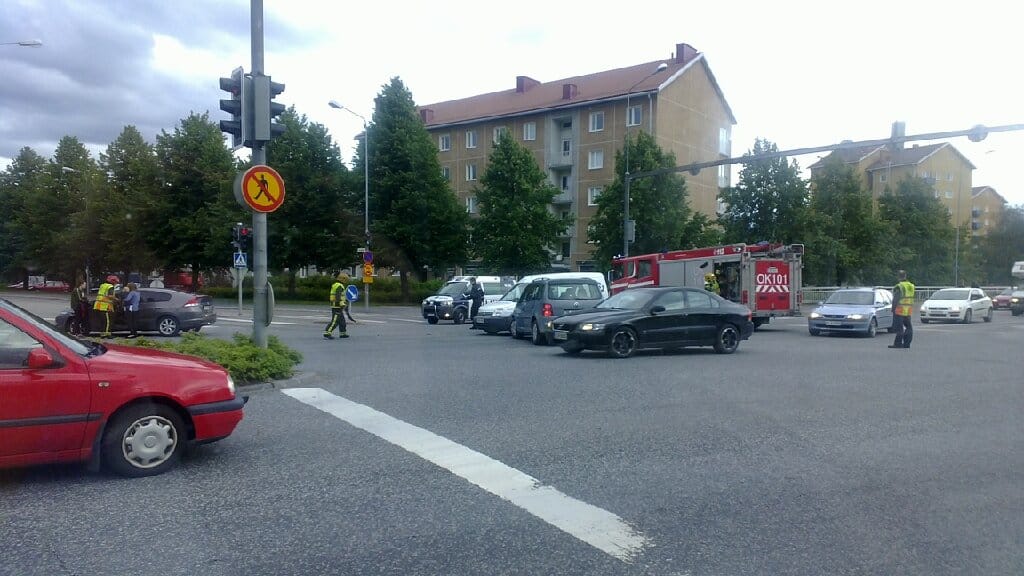 Onnettomuudessa ei loukkaantunut ihmisiä.