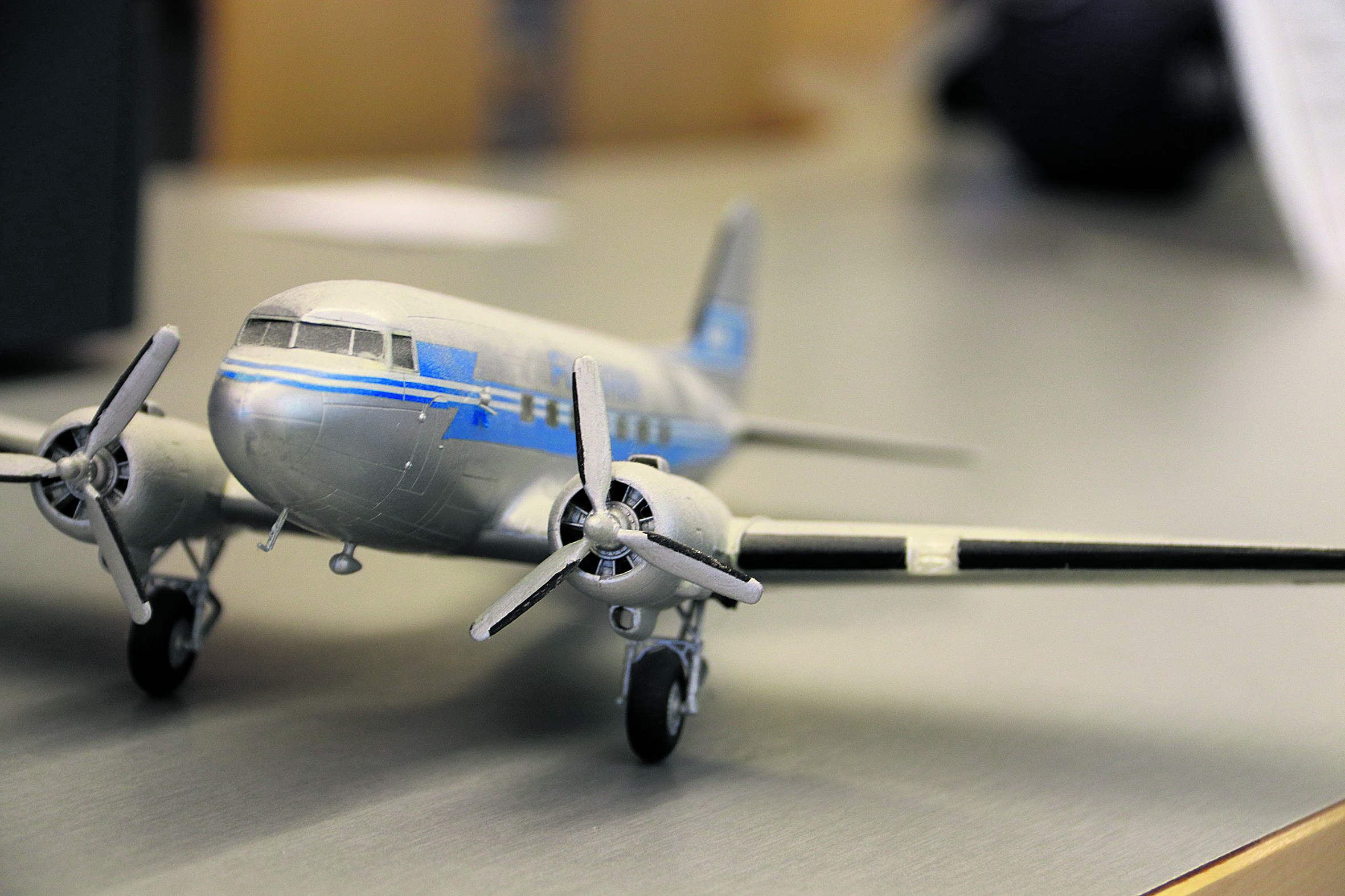 Douglas DC3 valmiina lähtöön.