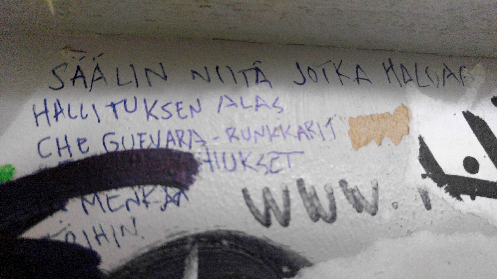 Snookerin vessan viesti toimi innoituksena kappaleelle Che Guevara -runkkarit.