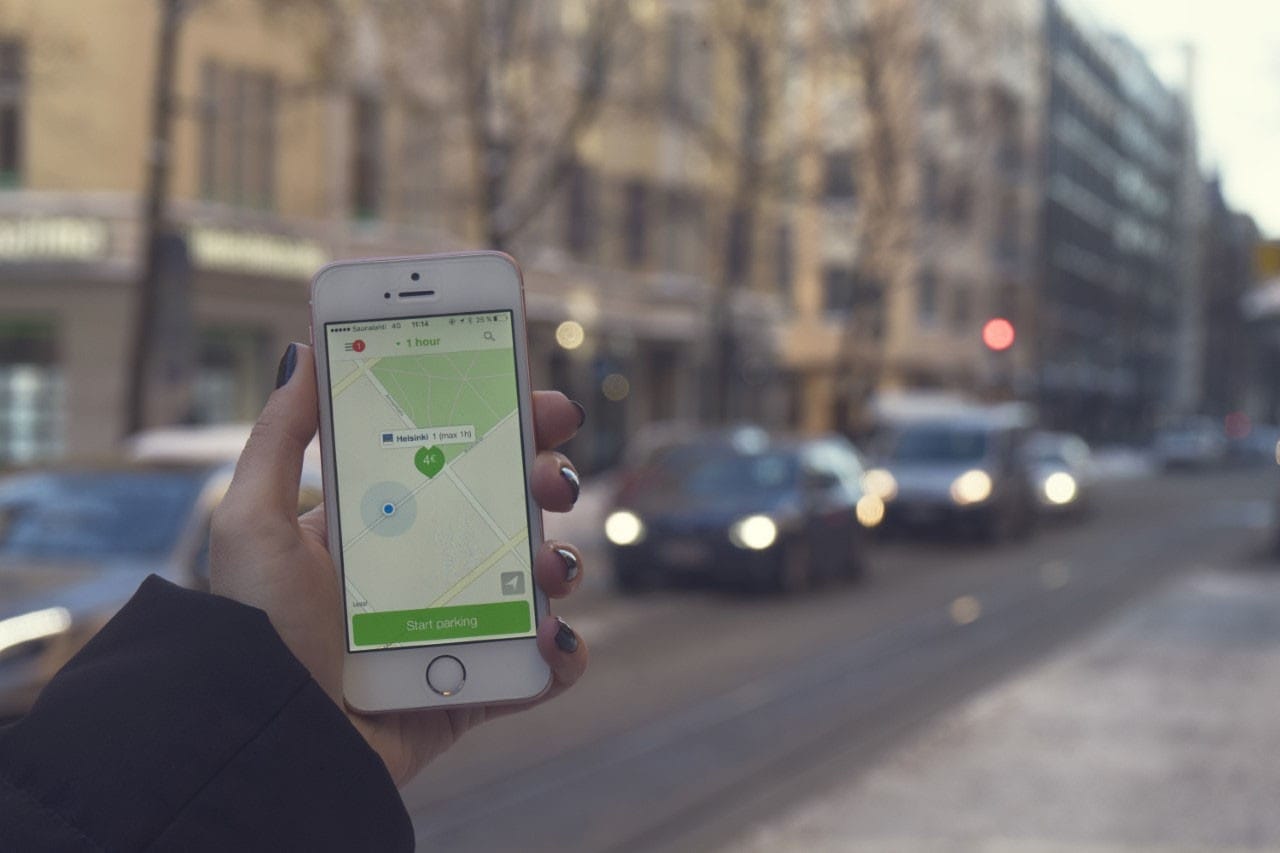 Parkkimaksun mobiilimaksaminen on yleistynyt kovaa vauhtia. ParkMan on toiminut Suomessa vuodesta 2011 lähtien.