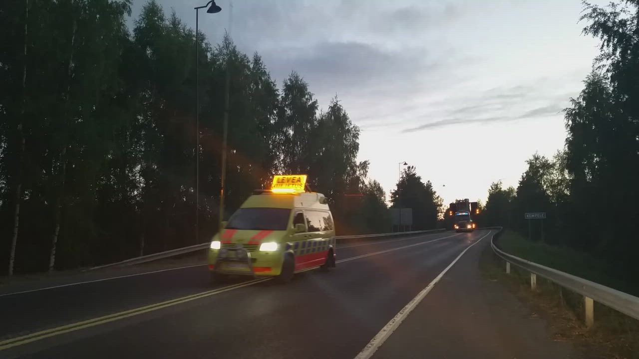 Lukija kuvasi erikoiskuljetuksen Kempeleessä