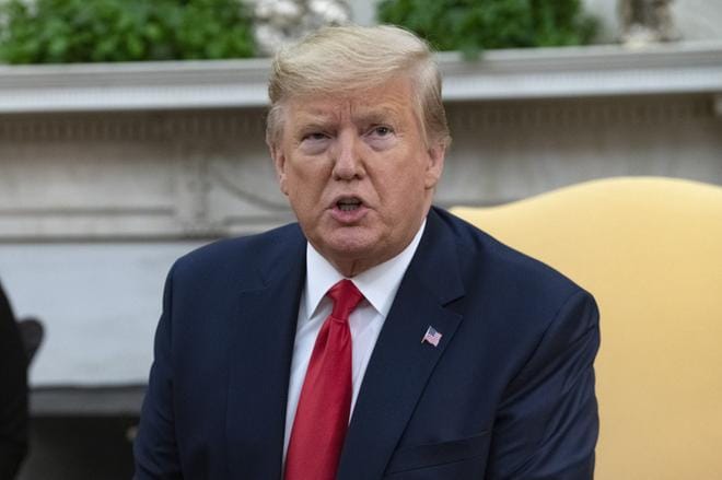 Yhdysvaltain edustajainhuone äänestää keskiviikkona siitä, nostetaanko presidentti Donald Trumpia vastaan virkasyyte. KUVA: Ron Sachs / POOL / EPA