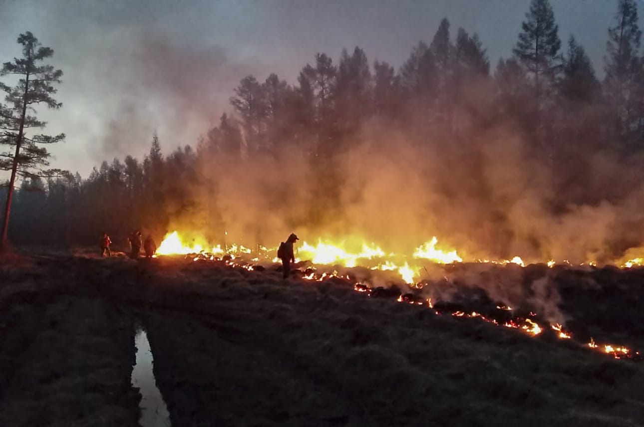 Jakutian eli Sahan tasavallan soisella ja havuisella taigalla on ollut tänä kesänä tulessa noin 1,5 miljoonaan hehtaarin kokoinen alue. Kuva heinäkuun 23. päivältä.