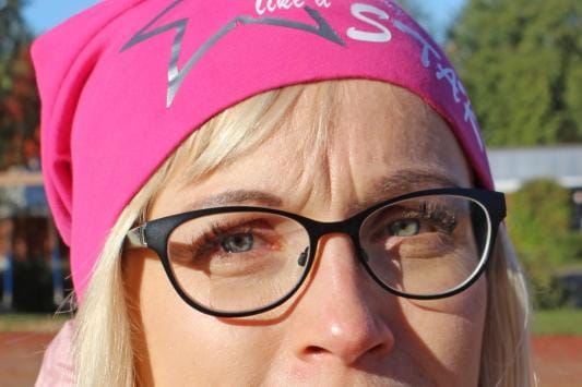 Taina Vuorenmaa: – Olen vähentänyt muovin käyttöä sillä tavoin, että olen ostanut kauppaostoksia varten kestokassin, jota kestää käyttää monta kertaa. Valitettavasti kuluttajan ei ole helppoa vähentää muovin käyttöä, sillä suurin osa ruokatuotteista on pakattu juuri muoviin.
