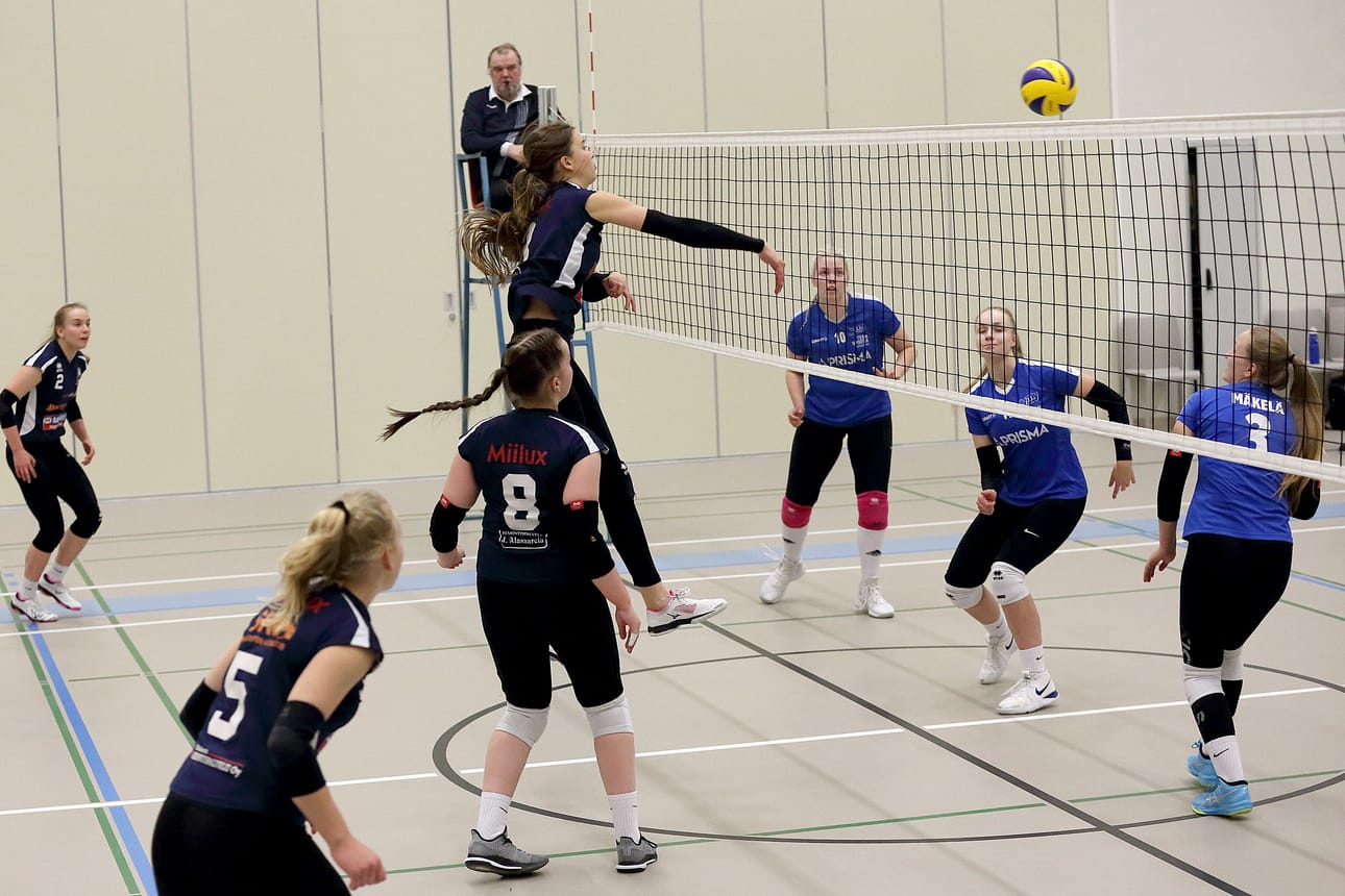 Raahe Powerin A-tytöt päättivät sarjakauden kolmeen voittoon ja sijoittuivat SM-sarjassa yhdeksänneksi.