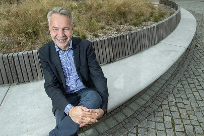 Pekka Haaviston mukaan ei ole hyvä, jos vanhat puheenjohtajat lähtevät etsimään pitkiä jatkokausia puolueessa. KUVA: COM.PIC / MAURI RATILAINEN