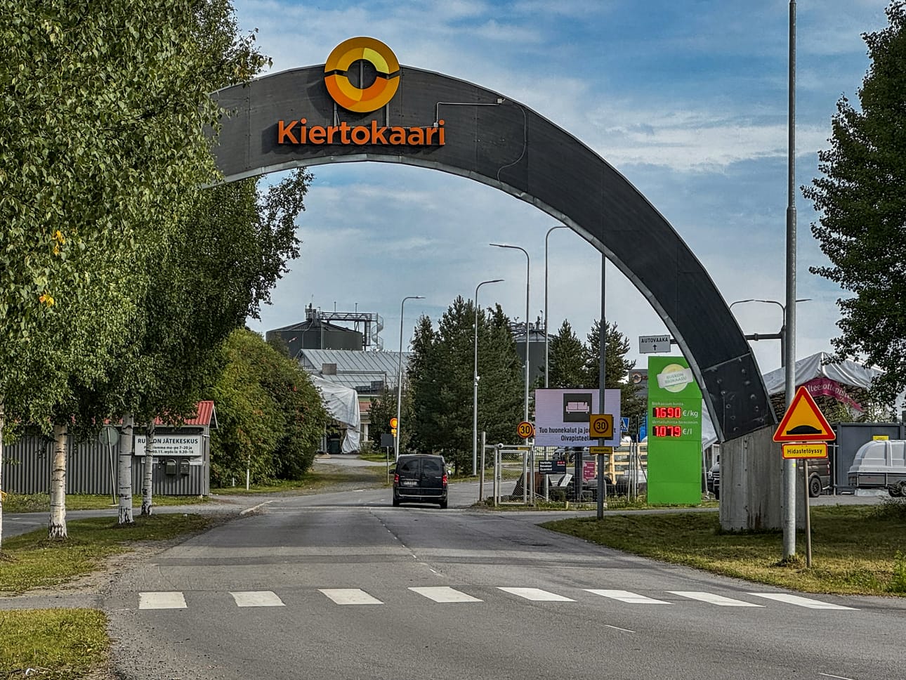 Kiertokaari tiedottaa, että jätemaksujen korotuksilla katetaan nousseita käsittelykuluja.