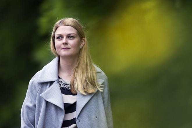 Linnea West (sd.) on varavaltuutettu ja kasvatus- ja opetuslautakunnan puheenjohtaja. KUVA: JARNO PELLINEN