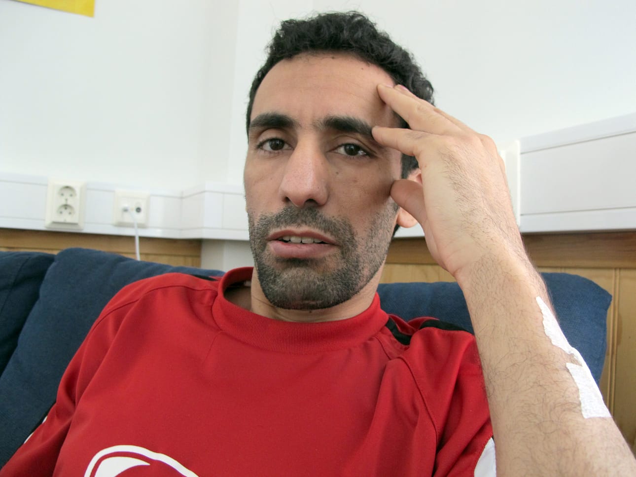Ali Lachen Elaabed jatkaa syömälakkoaan sairaalareissusta huolimatta.