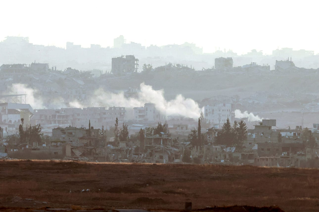 Israel on jatkanut iskuja Gazan alueelle. Kuva on otettu keskiviikkona. LEHTIKUVA/AFP