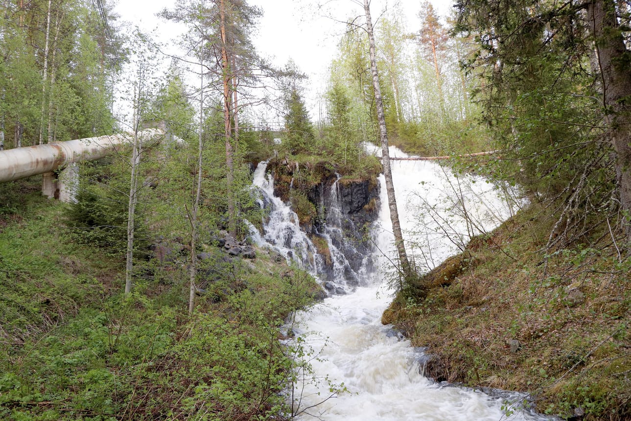 Viimeksi tämä näky nähtiin lähes tarkalleen seitsemän vuotta sitten. Tällä kertaa Pintamon Pirunkosken purkaus oli massiivisempi.