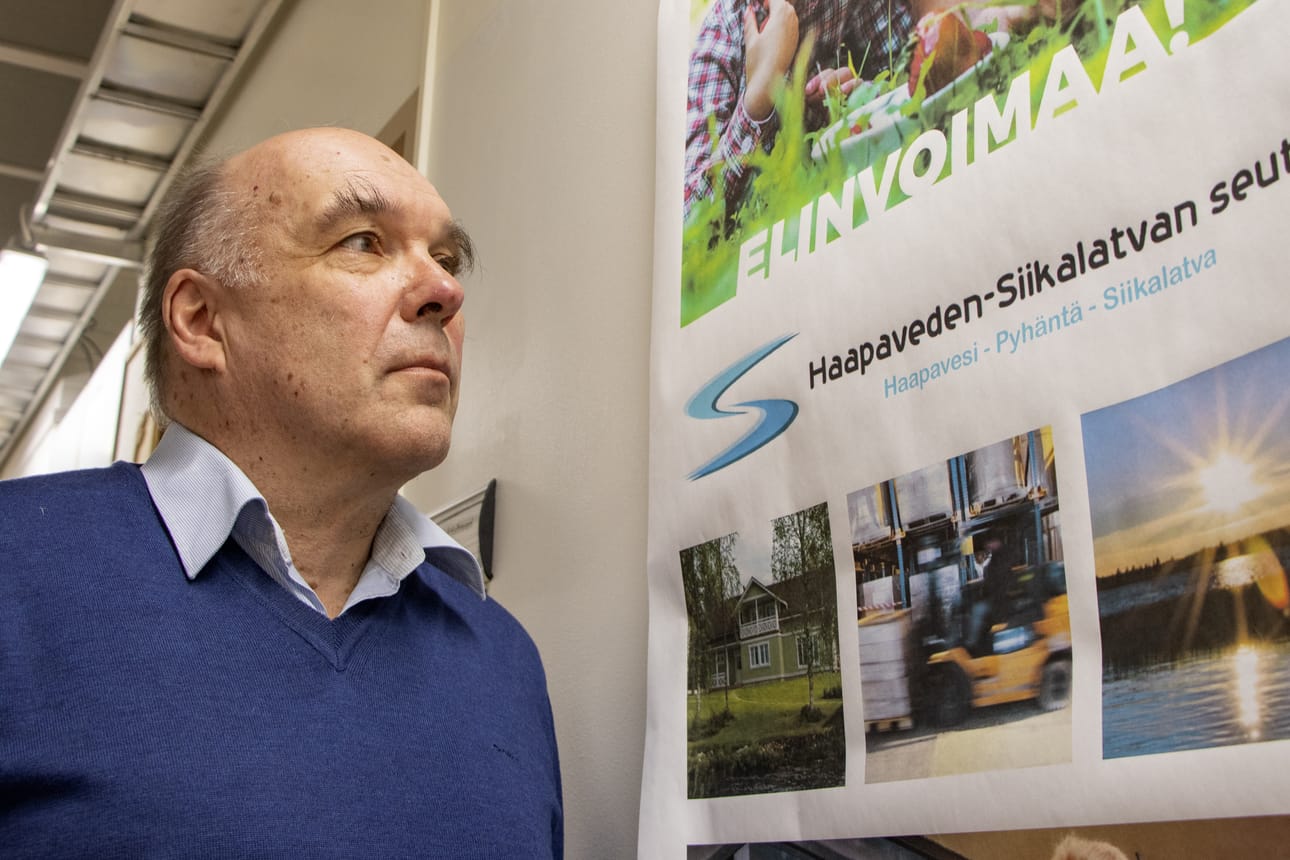 Haapaveden-Siikalatvan seutujohtaja Hannu Saarinen on toiminut virassaan jo 24 vuotta. Nyt hänelle etsitään seuraajaa vastuulliseen työhön.