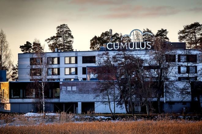 Vaasan Tropiclandian kyltit vaihtuvat jälleen, kun Restelin hotellit siirtyvät Scandicille vuoden loppuun mennessä. Arkistokuva: Kalle Lydman