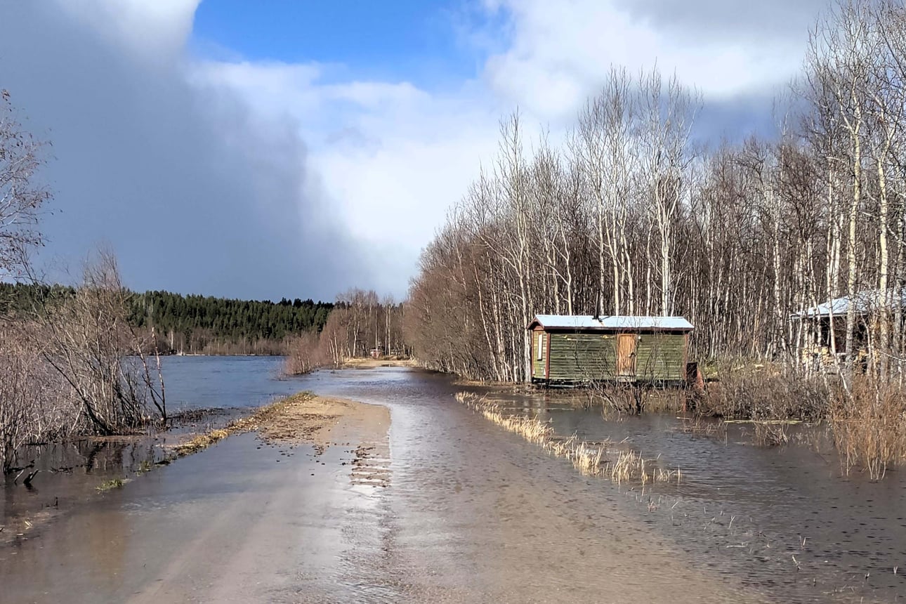 Ounasjoki nousi Kittilässä vahinkorajan tuntumaan, Tornionjoella vedennousu jatkuu