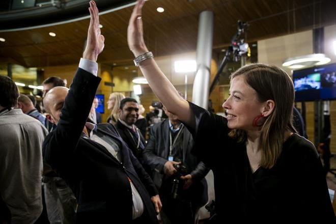 Li Andersson (vas.) on yksi uuden eduskunnan 93 naisesta. KUVA: Joel Maisalmi