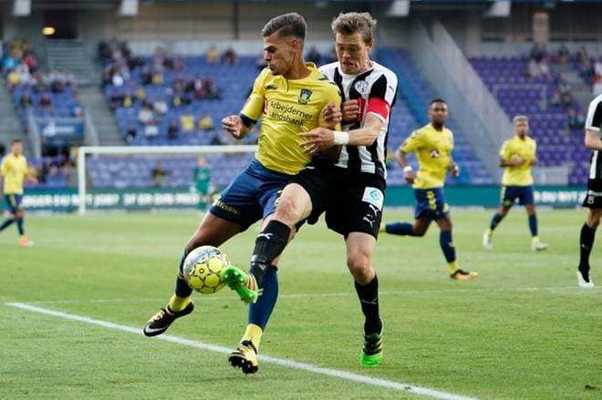 Veli Lammen piti palata loukkaantumisten jäljiltä VPS:n avaukseen, mutta hän ei pystynytkään pelaamaan. Kuva: Samppa Toivonen