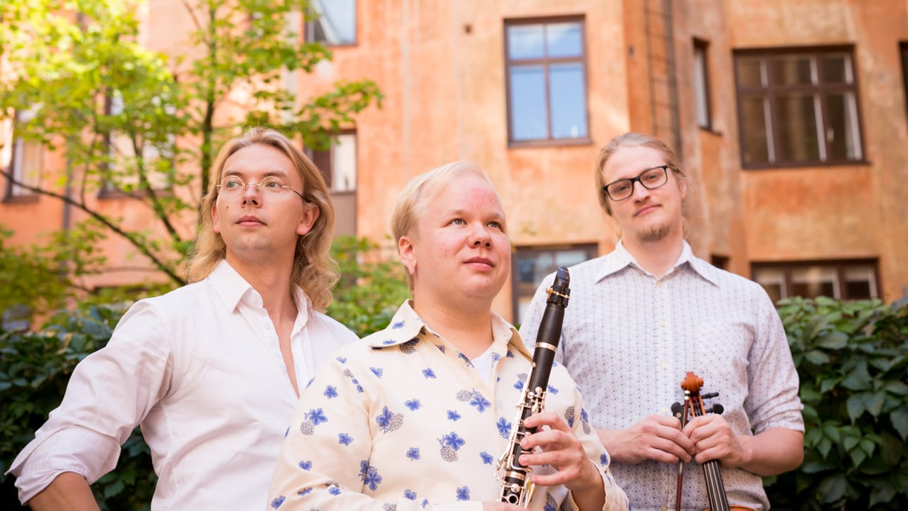 Trio Pauha esiintyy Ylihärmän seurakuntatalolla 3.8. Kokoonpanossa soittavat kauhavalaislähtöinen Kalle Peura pianoa, Miska Matero klarinettia ja Veikko Marjamäki alttoviulua. Konserttiin on vapaa pääsy.