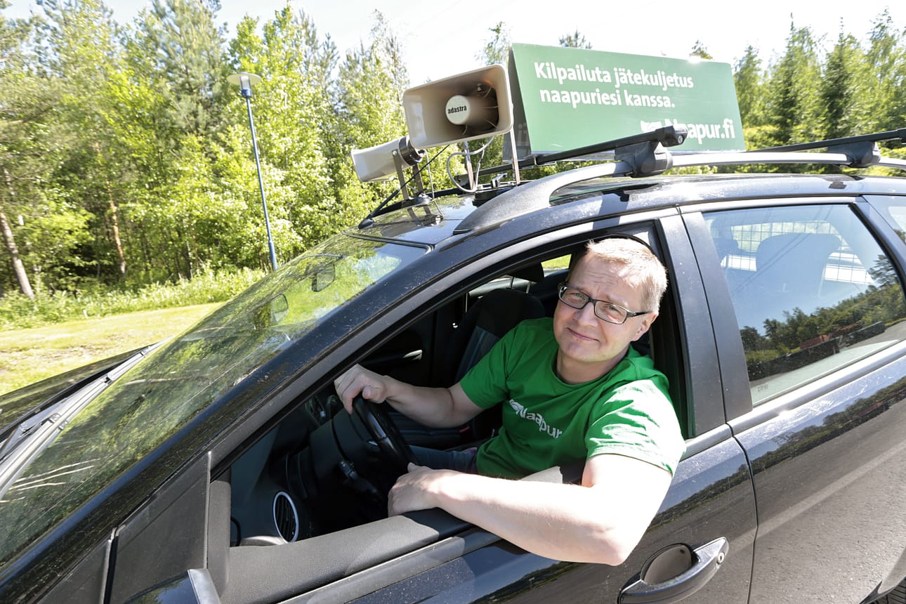 Oululainen Naapur Oy tuo esimerkiksi pientalojen asukkaille mahdollisuuden hankkia kimppaostoksilla palveluita, kuten jätehuoltoa tai siivouspalveluita. Uuden nettipalvelun olemassaolosta voidaan toimitusjohtaja Mikko Kuisminin mukaan kertoa perinteiseenkin tyyliin – vaikkapa asuinalueilla liikkuvan auton ja megafonin avulla.