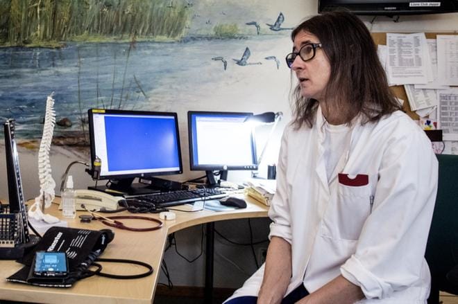 Jatkossa ainoa täyttä työviikkoa Malmin sairaalassa tekevä sisätautilääkäri on reumatologi Kati Jakobsson. Kuva: MARKKU JOKELA