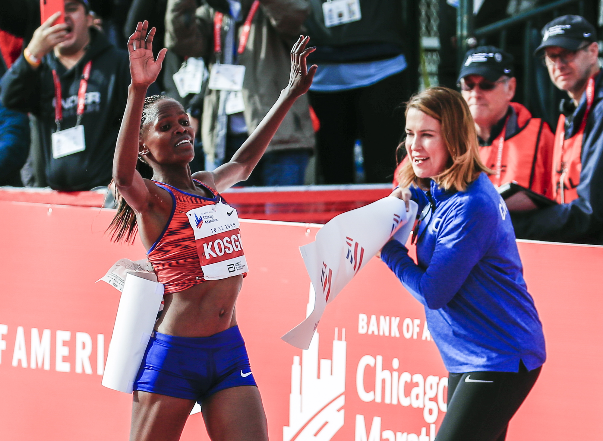 Brigid Kosgei murskasi maratonin naisten ME:n Chicagossa: 2.14,04
