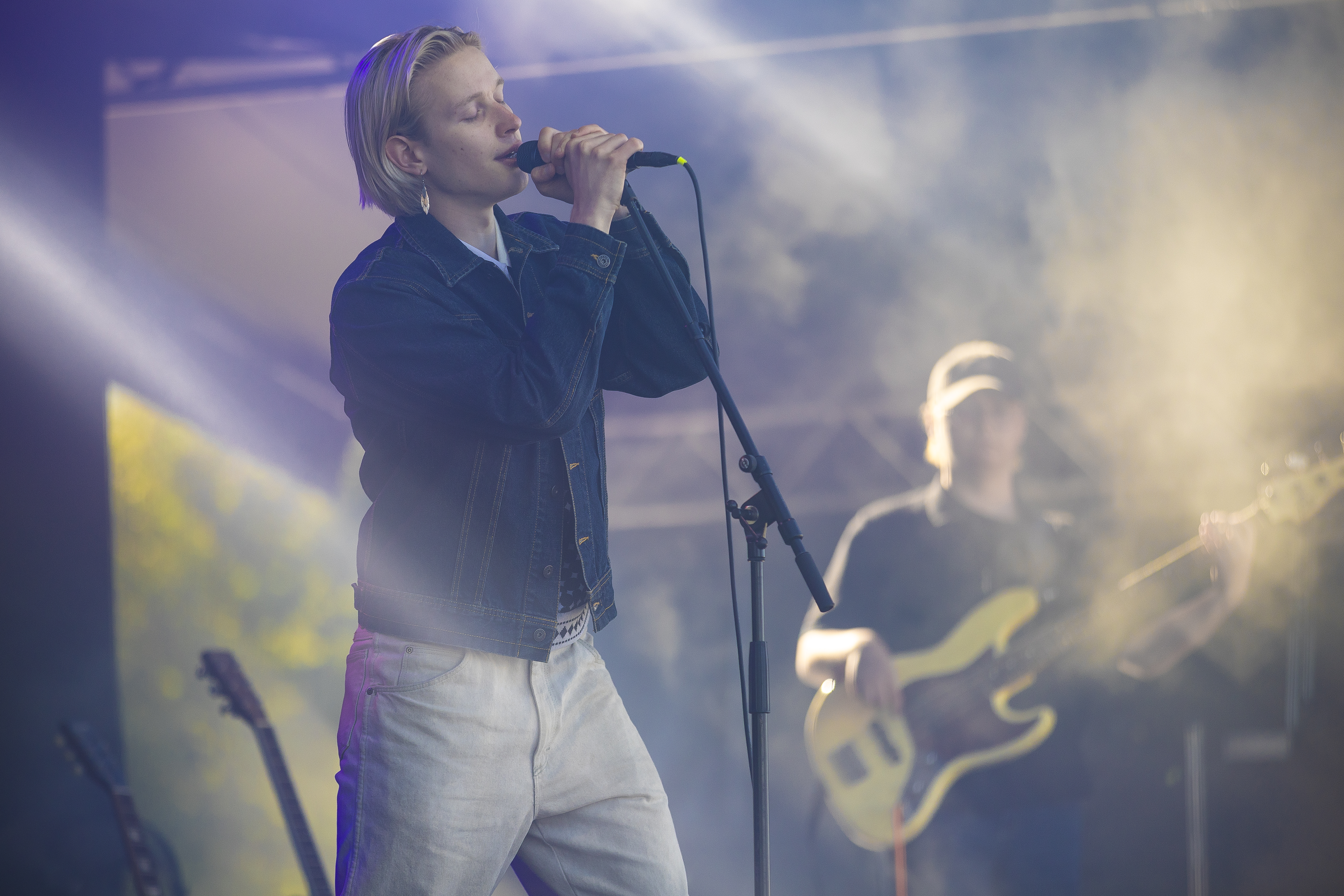 Glitterkoristeita ja livemusiikkia – Kölifest täytti Raahen rantapuiston
