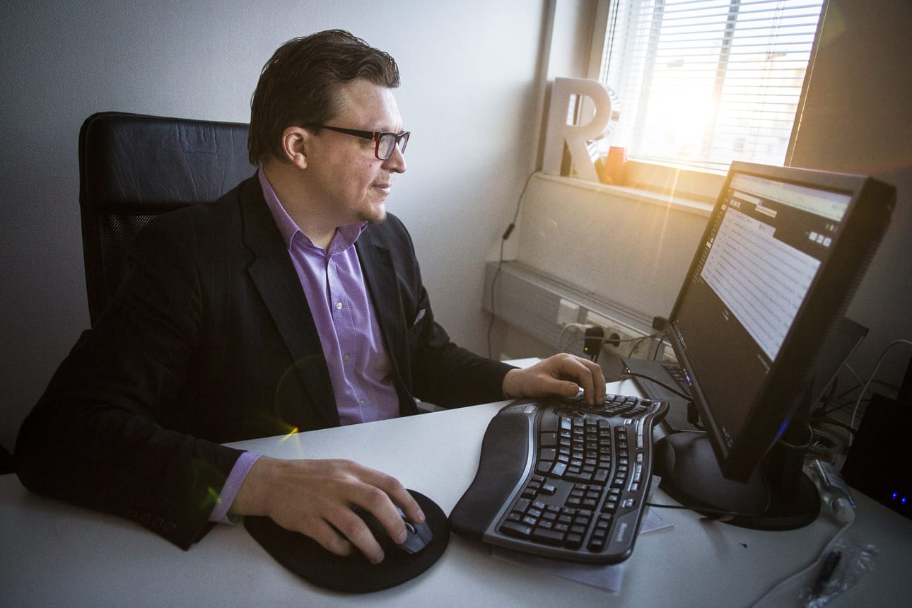 Yrittäjä Jani Siivola, 41, säästää eläkettään varten Reddo-mainostoimistonsa kautta, koska haluaa itse vaikuttaa eläkesäästöihinsä ja kasvattaa samalla yritystään.