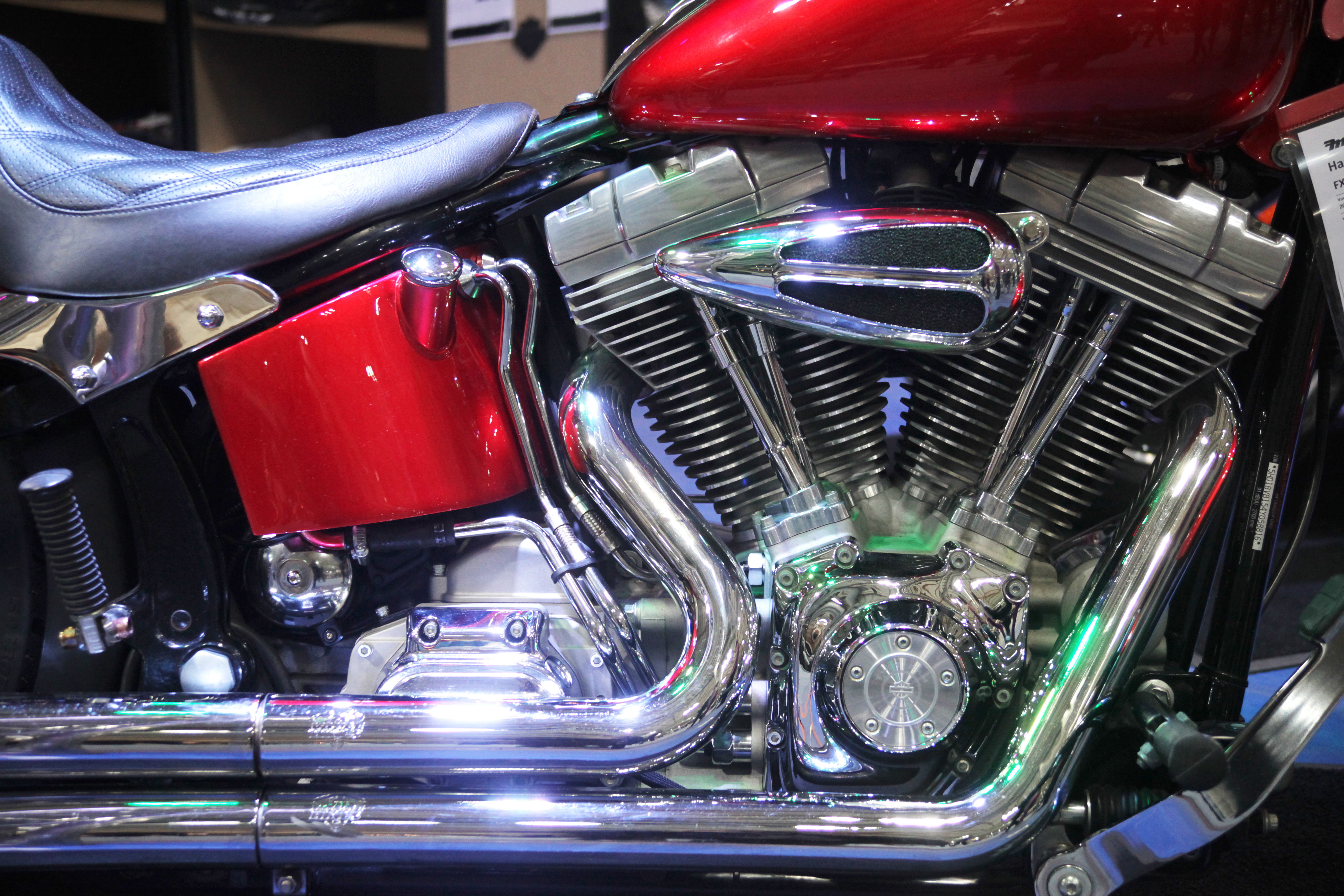 American car showssa oli mukana myös moottoripyöriä. Harley Davidsonin moottori on kiiltävä ja upea.