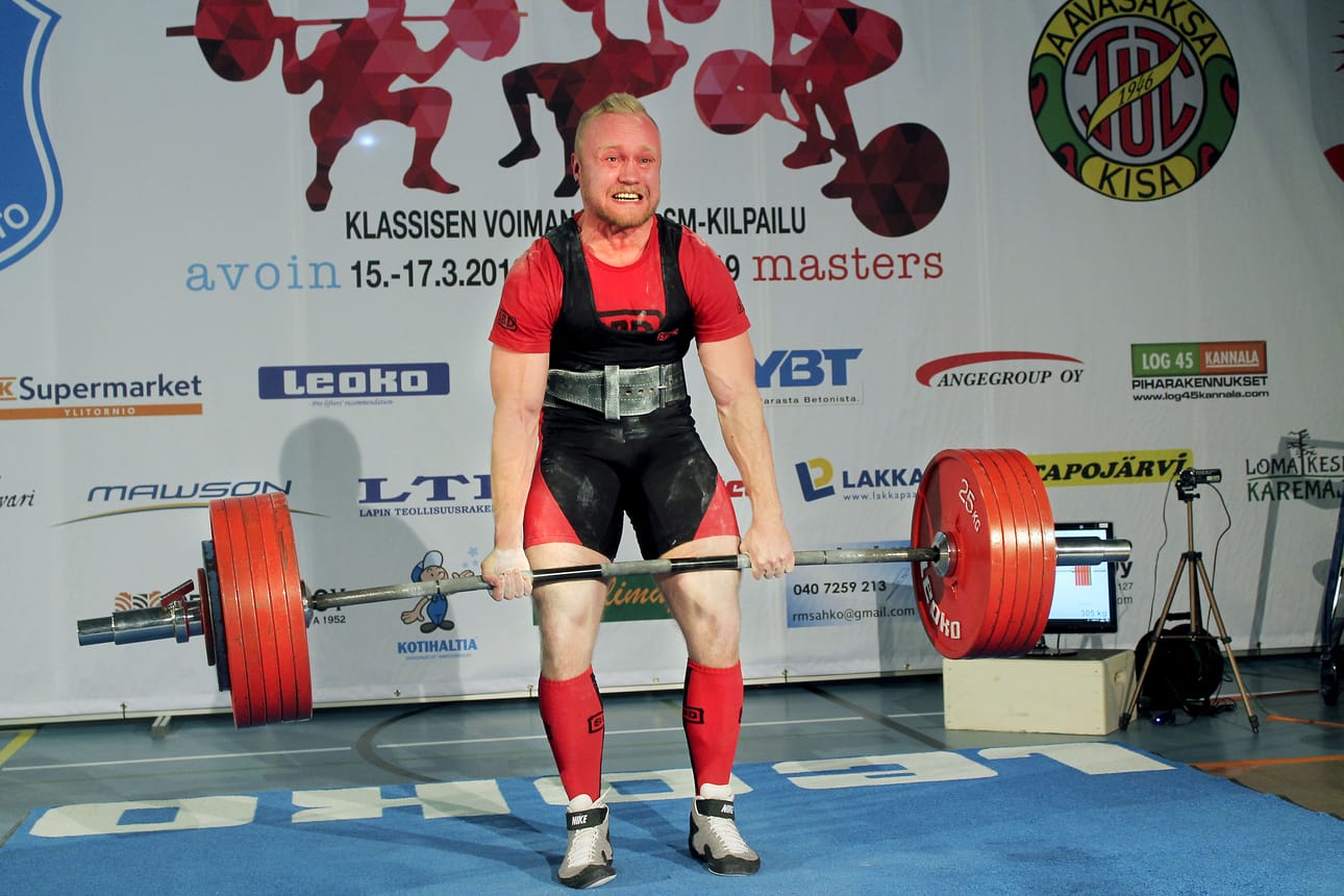 Näin lähellä oli Ossi Sahlbergin onnistuminen 300 kilosta.