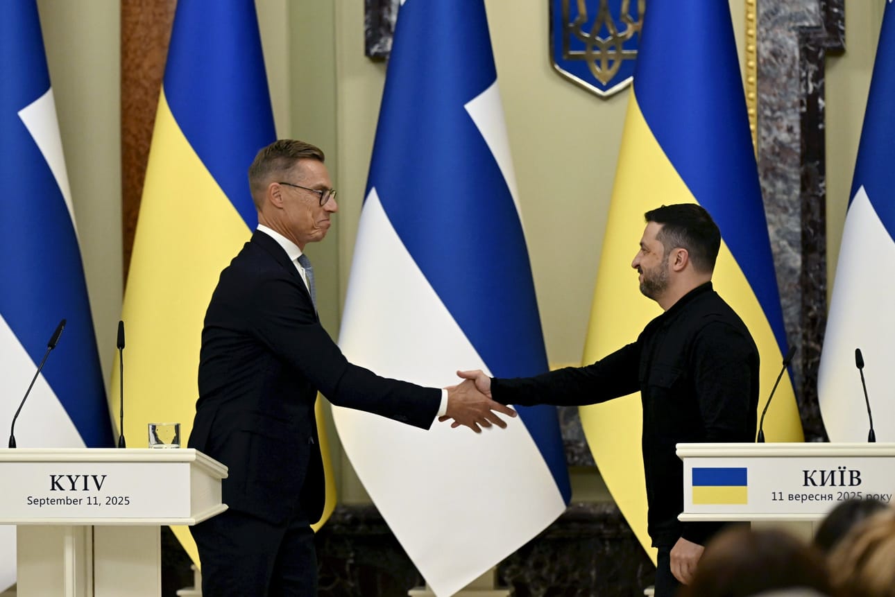 Alexander Stubb tapasi Volodymyr Zelenskyin tiistaina Tallinnassa.