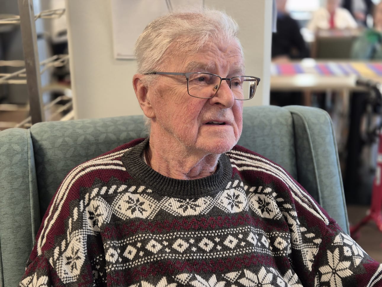 Laulaja-sellisti Seeli Toivion musisointi herkisti Vilho Naapurin.