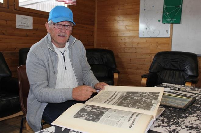 Pekka Peltomäen leikekirjan sivuilta löytyy mukavia muistoja menneiltä vuosikymmeniltä.
