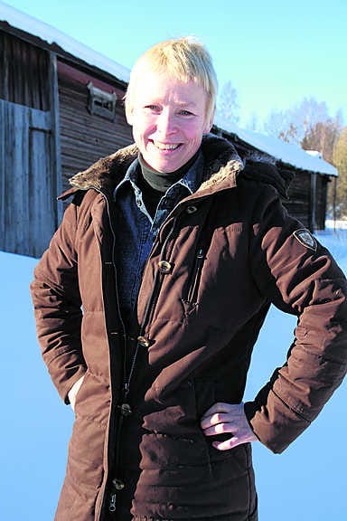 Eläinlääkäri ja elokuvakäsikirjoittaja Tarja Kylmä on mieltynyt pohjoispohjalaiseen maalaismaisemaan.