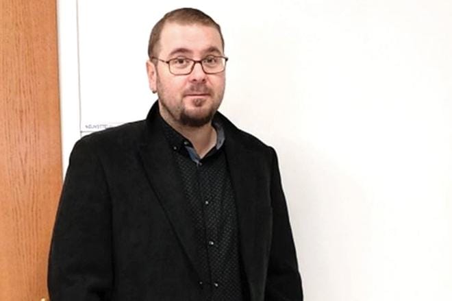 Filosofian maisteri Teemu Karhunen on Järvinet Oy:n uusi toimitusjohtaja. Hän on toiminut vt. toimitusjohtajana reilun vuoden ajan.