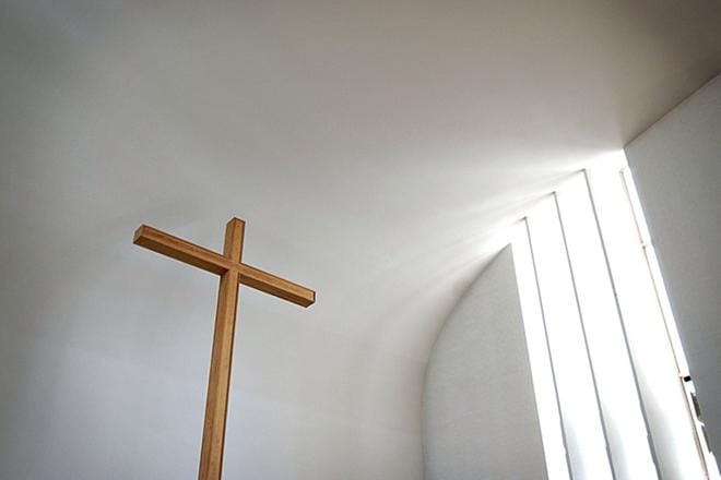28 kirkolliskokousedustajaa ja kuusi pappia on lähettänyt kirjeen piispoille kolmisen viikkoa sitten. Kirjeen allekirjoittajat ovat huolissaan naispappeuden vastustajien mahdollisuuksista toimia kirkon sisällä. ARKISTOKUVA: MARIKA NYSTRÖM