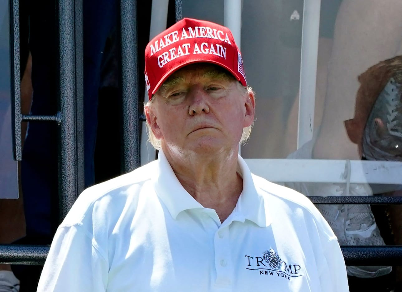 Donald Trump on tällä hetkellä syytteessä neljässä eri rikosjutussa. LEHTIKUVA/AFP