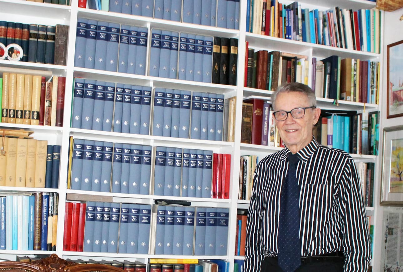 Martti Lutherin teokset ovat Pekka Kinnusen mielestä äärettömän mielenkiintoista luettavaa.