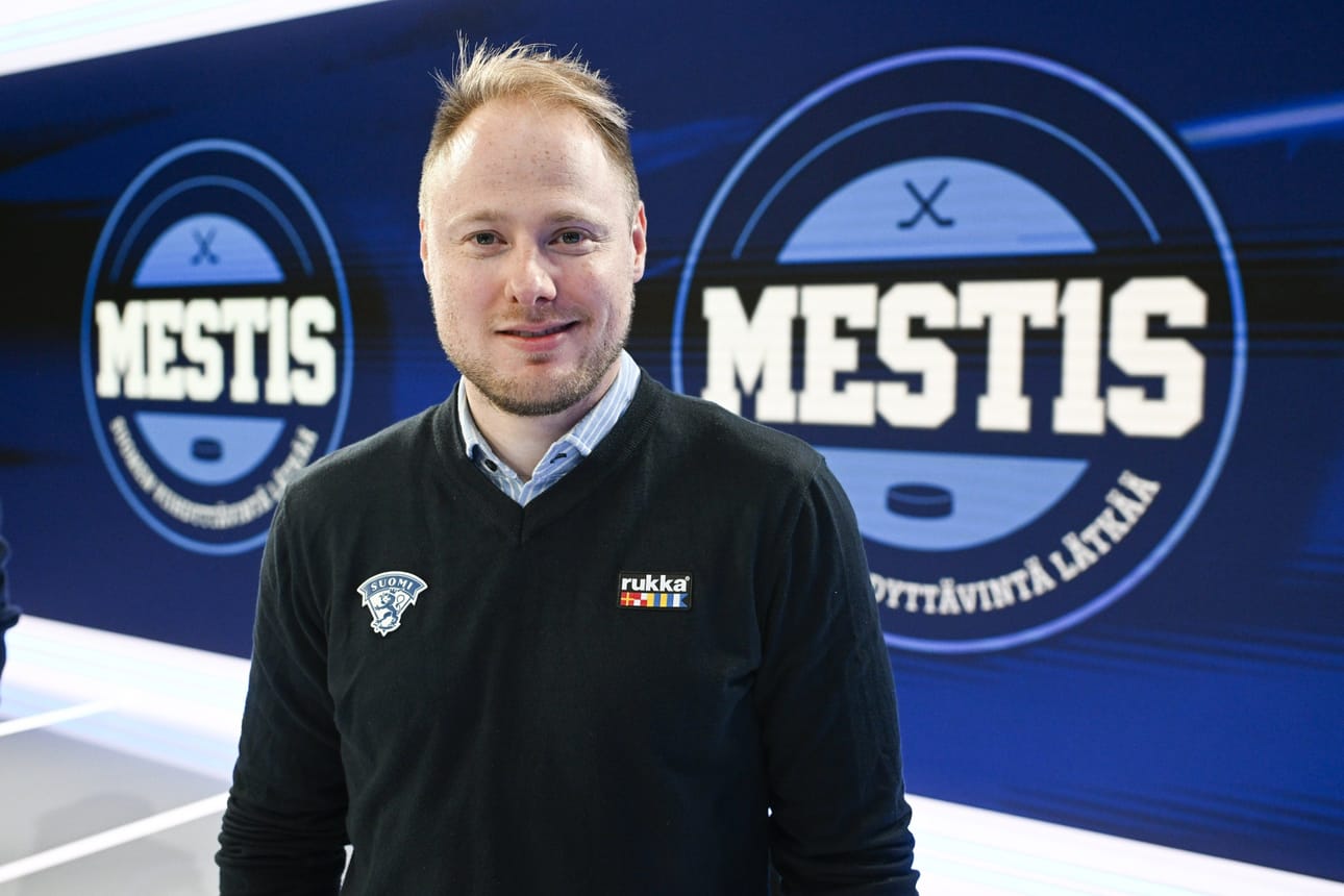 Mestiksen operatiivinen johtaja Taneli Maasalo Auroraliigan ja Mestiksen avaustilaisuudessa Helsingissä viime viikolla. Mestiksen kauden avauspeli pelataan torstaina. LEHTIKUVA / MIKKO STIG
