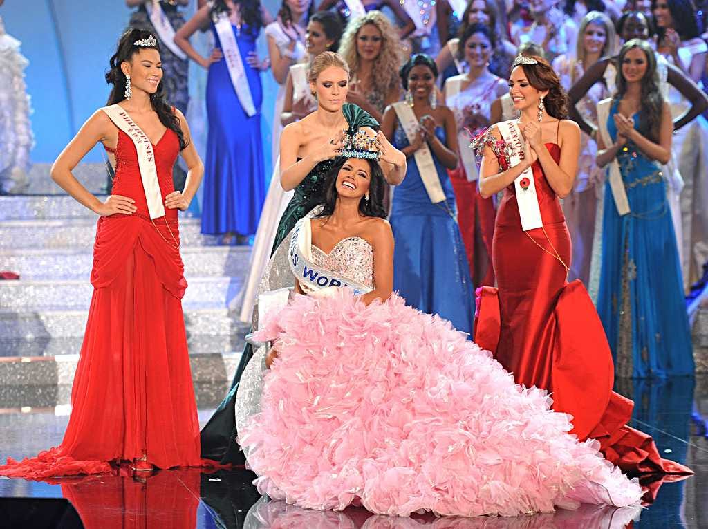 Venezuelalainen Ivian Lunasol Sarcos Colimenares kruunattiin uudeksi Miss Maailmaksi sunnuntaina.
