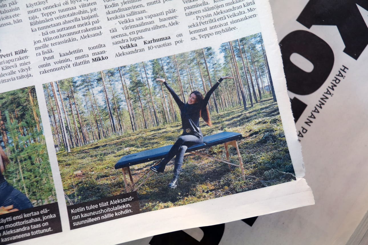 Komiat-lehden viime vuoden kesänumerossa Aleksanda Riihimäki esitteli tulevansa kotinsa paikkaa.